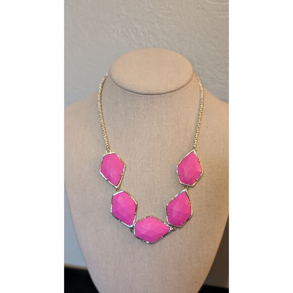 Kendra Scott Pink Five Faceted Stone Statement 18" Plus 2" Necklace - Picture 11 of 12